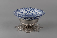 Load image into Gallery viewer, Big Ariel Bowl

